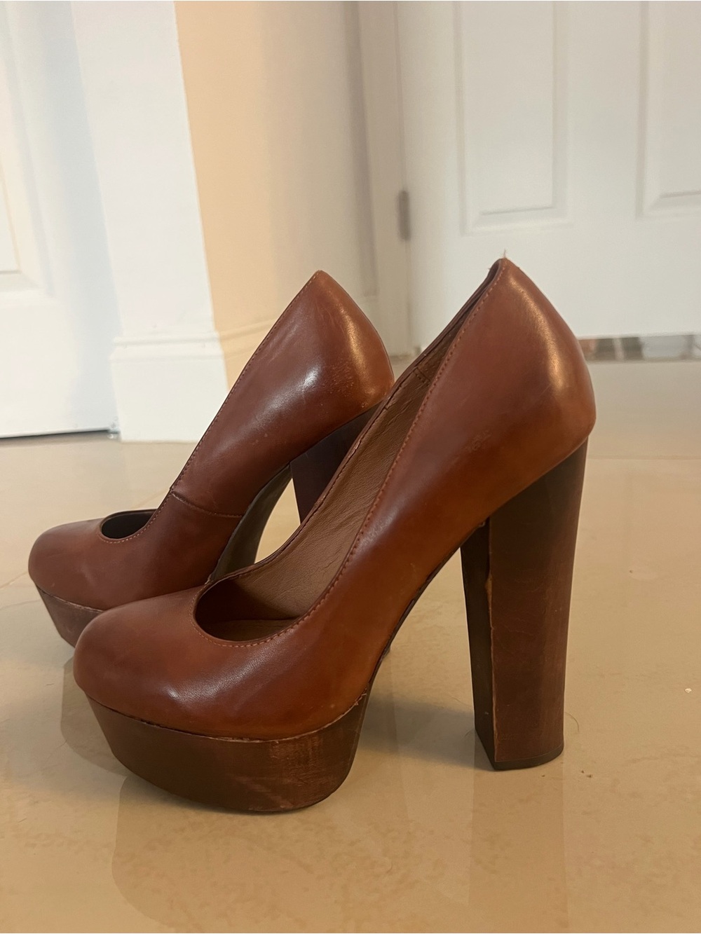 Steve Madden brown leather chunky platform pumps size 7